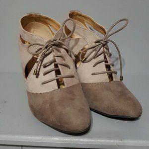 Cushion Walk by Avon bootie